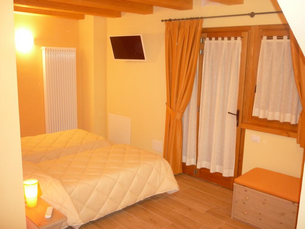 L'Abri Hotel Pietraporzio Buitenkant foto