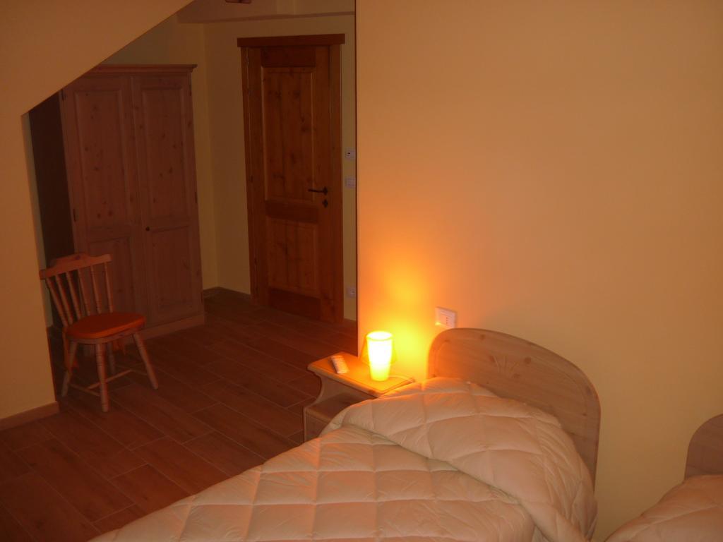 L'Abri Hotel Pietraporzio Buitenkant foto